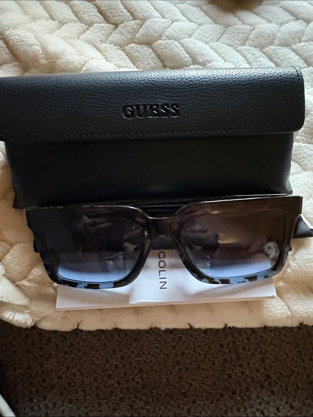 GUESS Tortoiseshell Frame Sunglasses with Gradient Smoke Lenses